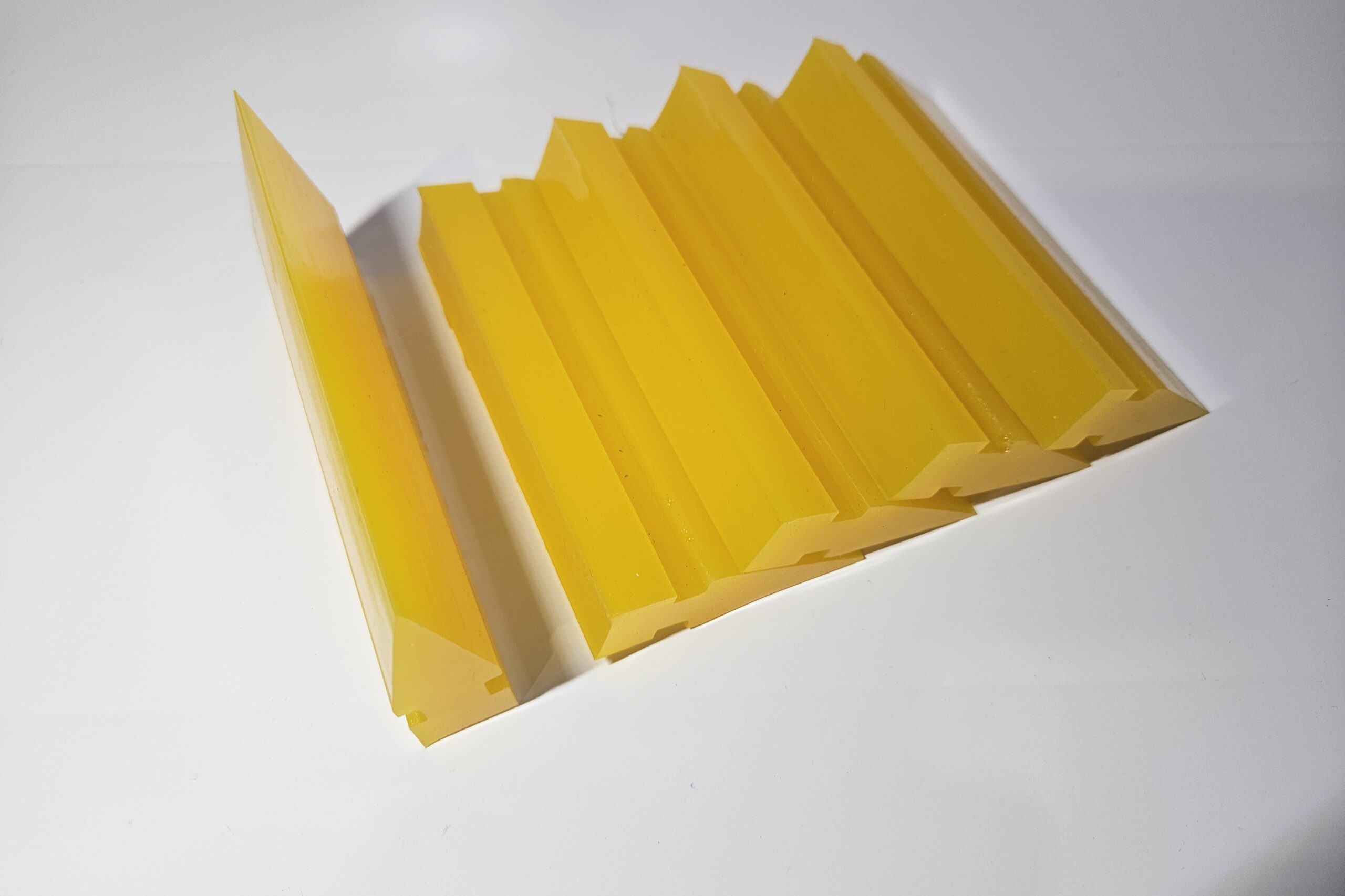 RAKLA ŻÓŁTA SILIKONOWA GUMOWA DO APLIKACJI FOLII PPF NA MOKRO MIĘKKA - obrazek 2